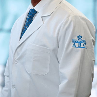 Dr José Halabe Cherem del Centro Médico ABC, especialista en Medicina Interna